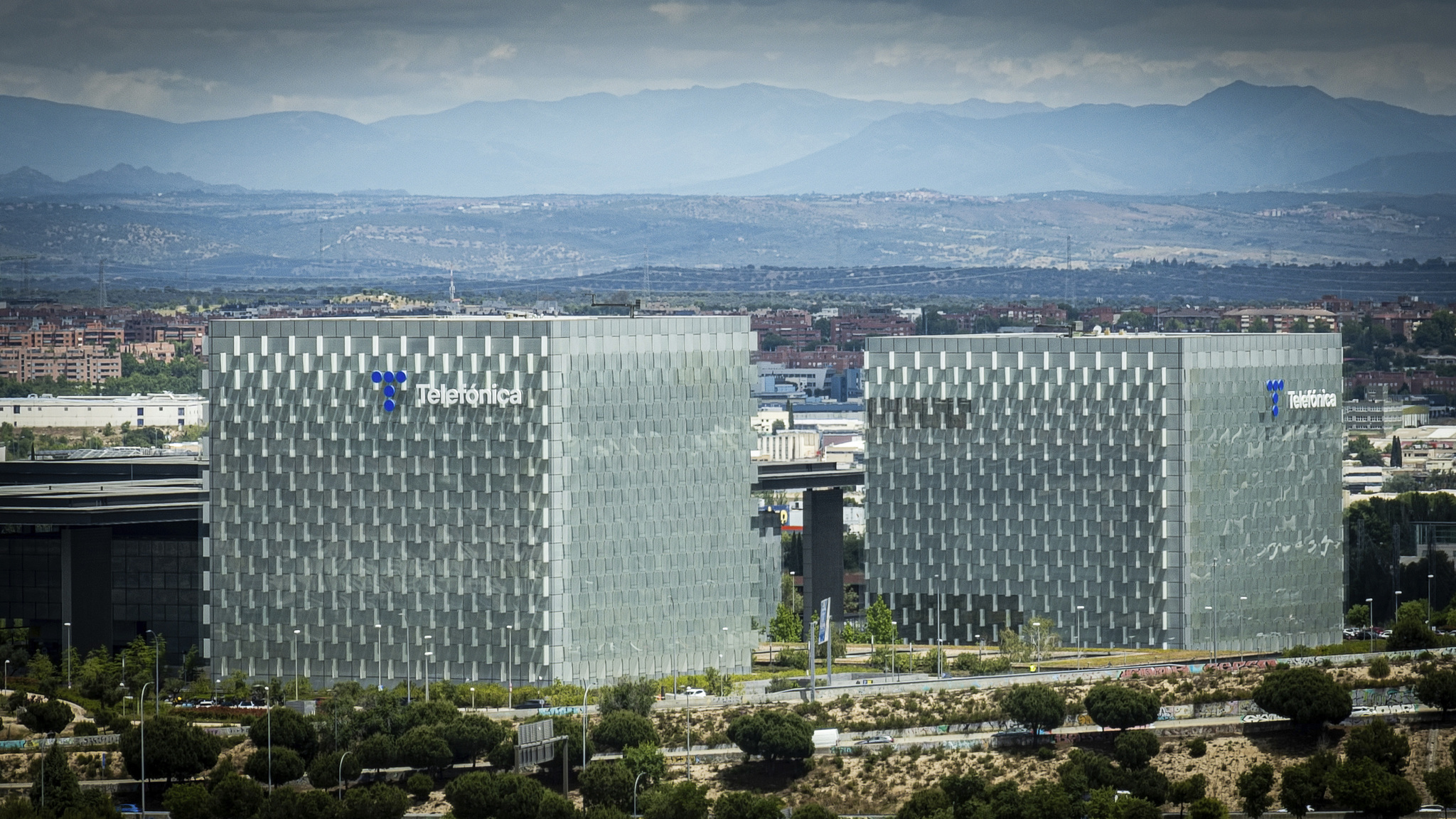 Telefónica traslada su domicilio social a la sede de Las Tablas tras vender el edificio de Gran Vía