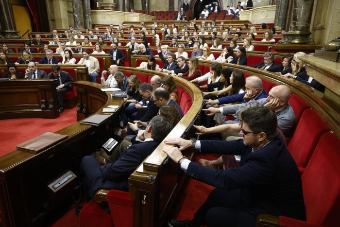 El Parlament pide que la Generalitat entre en el capital de Seat