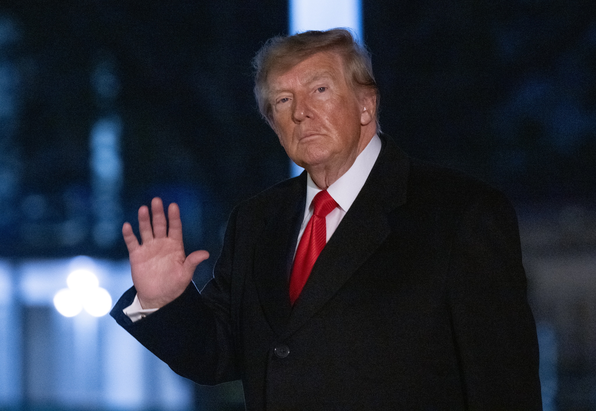 Trump anuncia que Kiev y Moscú acordaron dejar de atacar sus infraestructuras energéticas