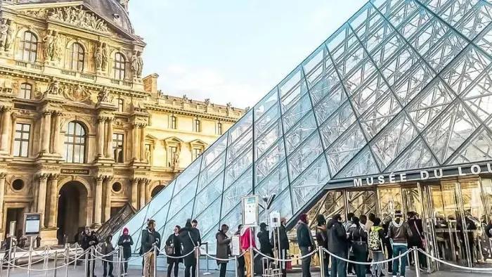 Un año después del robo del Louvre: grave crisis de imagen y las joyas aún sin aparecer