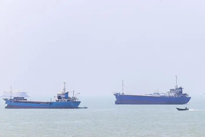 Irán afirma que el estrecho de Ormuz podría reabrirse en siete días si EEUU acepta su plan