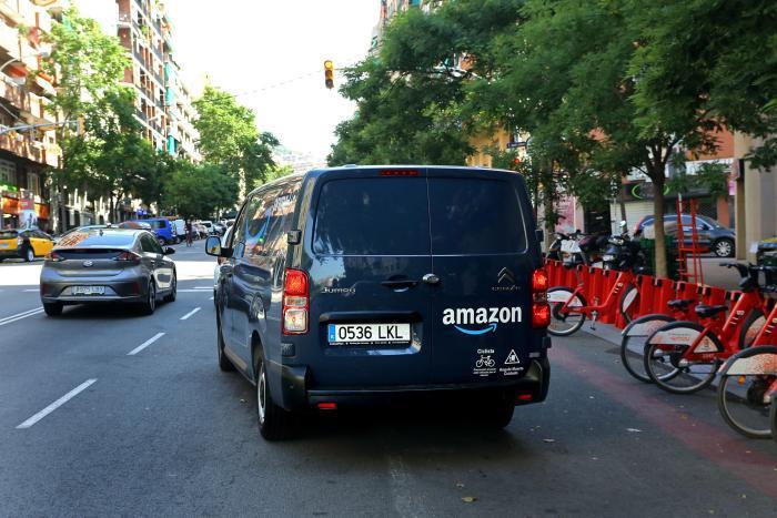 El comercio familiar pide salvar la ‘Tasa Amazon’ en Barcelona