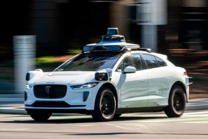 La Primera de Expansión sobre Sabadell, Waymo, Moeve, Milei, SpaceX, Tesla y Open AI