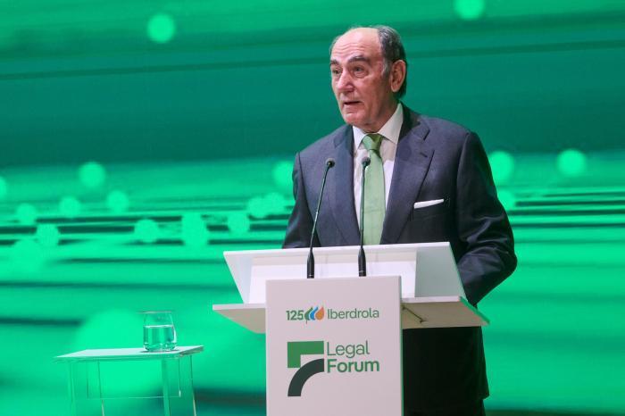 Iberdrola debate sobre la seguridad jurídica como oportunidad para la transición energética