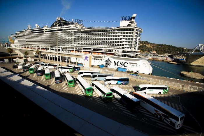 La industria vinculada a los cruceros rechaza el castigo fiscal a las escalas