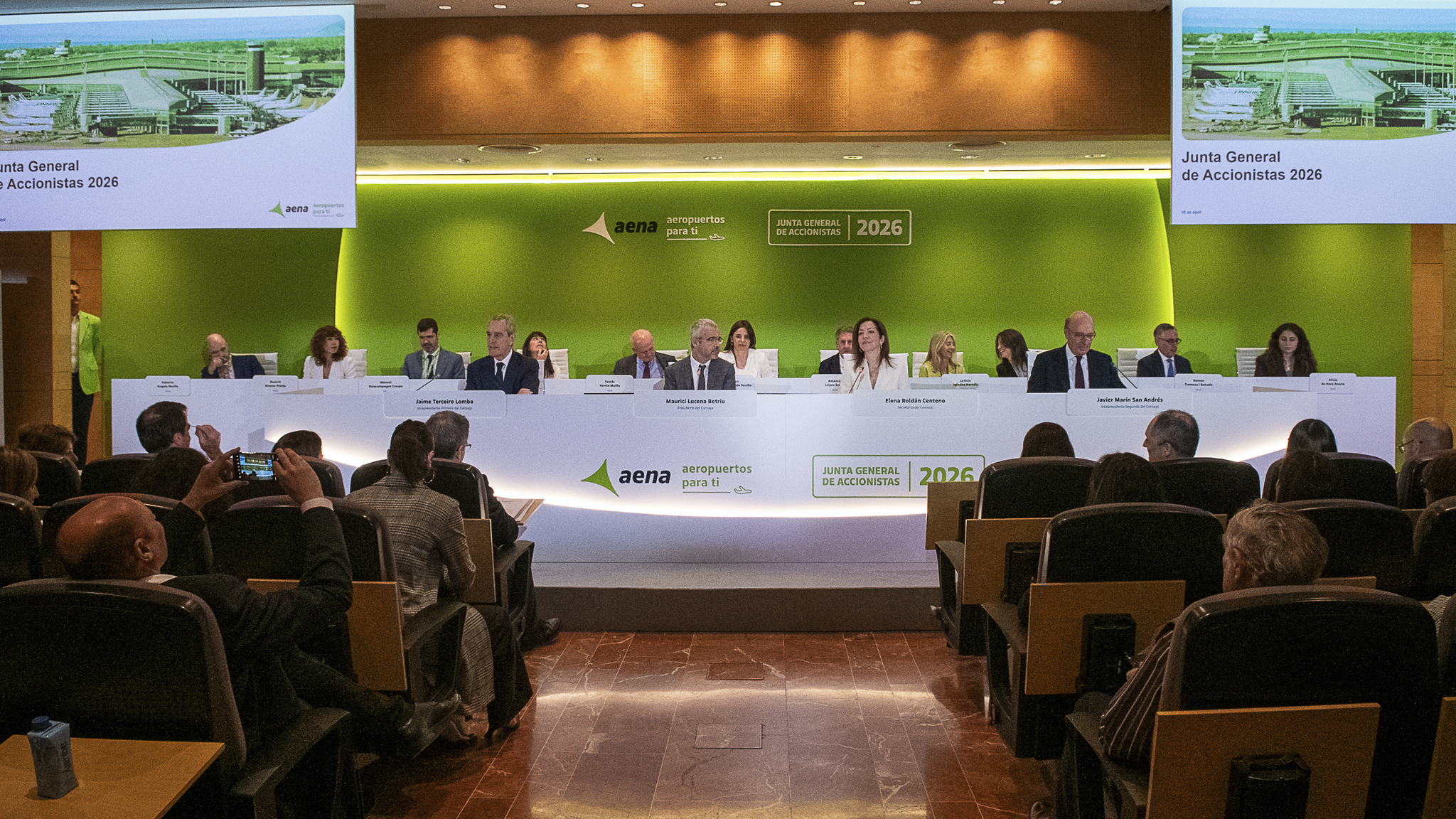 La agenda del clima llega a las juntas de 17 grupos europeos