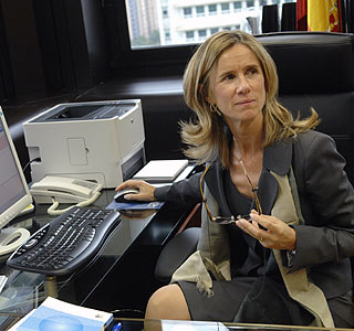 La ministra de Ciencia y Tecnologa, Cristina Garmendia, en su despacho.
