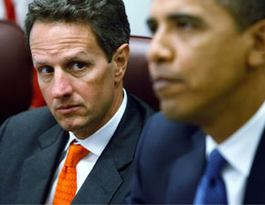 El Secretario del Tesoro de Estados Unidos, Timothy Geithner, en una intervencin con el presidente Barack Obama