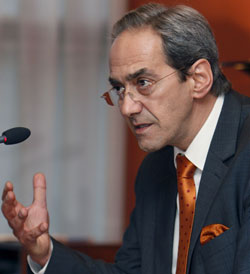 Jos Manuel Gonzlez-Pramo, miembro del comit ejecutivo del BCE