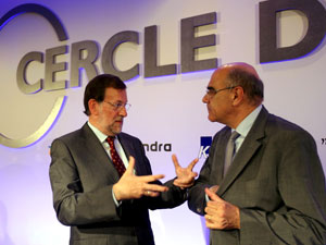 Salvador Alemany conversa con Mariano Rajoy en un acto del Crculo de Economa este ao | Foto Efe
