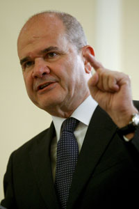 Manuel Chaves, vicepresidente tercero y ministro de Poltica Territorial