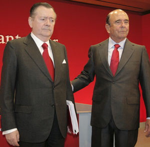 El consejero delegado del Grupo Santander, Alfredo Sanz, y el presidente del grupo, Emilio Botn