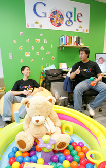 Empleados de Google en Taiwan | Foto Bloomberg News