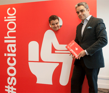 Fernando y Juan Luis Polo, autores de '#Socialholic'.