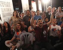 Seguidores de la Coalicin de la Izquierda Radical (Syriza) celebran su triunfo en las elecciones griegas en Atenas (Griegas).