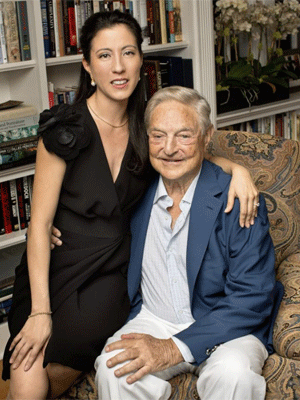 George Soros en una fotografa con motivo de su compromiso con Tamiko Bolton