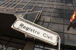 Los registradores no quieren asumir la gestin del Registro Civil