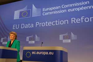La comisaria de Justicia y Derechos Fundamentales, Viviane Reding , durante la presentacin del nuevo Reglamento de Proteccin de Datos de la Unin europea.