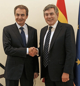 El ex presidente espaol Jos Luis Rodrguez Zapatero, y el ex primer ministro britnico, Gordon Brown.