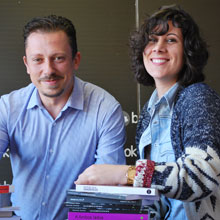 Bubok. Sergio Mejas, socio fundador, y Jana Gonzlez, directora de mrketing y desarrollo editorial de esta plataforma de autoedicin de libros.