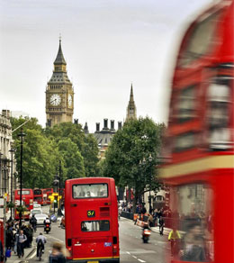Economa asegura en Londres que la emigracin permite un ajuste "legtimo" del paro