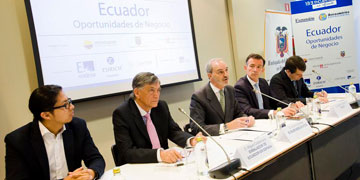 Ecuador busca la confianza de los inversores con incentivos fiscales