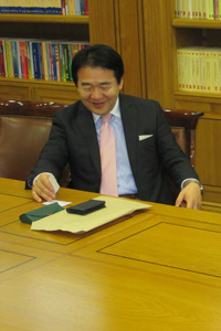 Heizo Takenaka en un momento de la entrevista /Cortesa de la Embajada japonesa