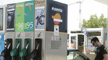 Expediente a Repsol, Cepsa y BP por seguir fijando precios en gasolineras independientes con su marca