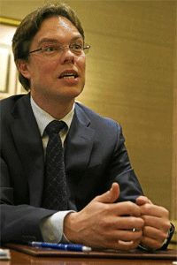 Erwin Van Lmich, ejecutivo de Fitchratings.