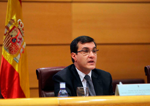 Jos Luis Aylln es el secretario de Estado de Relaciones con las Cortes y portavoz del Gobierno