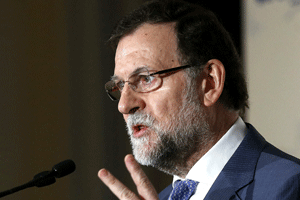 Rajoy asegura que Podemos no lograr llegar al poder dibujando "una Espaa negra"